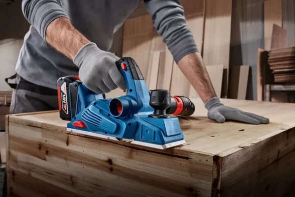 Bosch Cordless Planer GHO 185-LI (Solo) Professional - Image 4